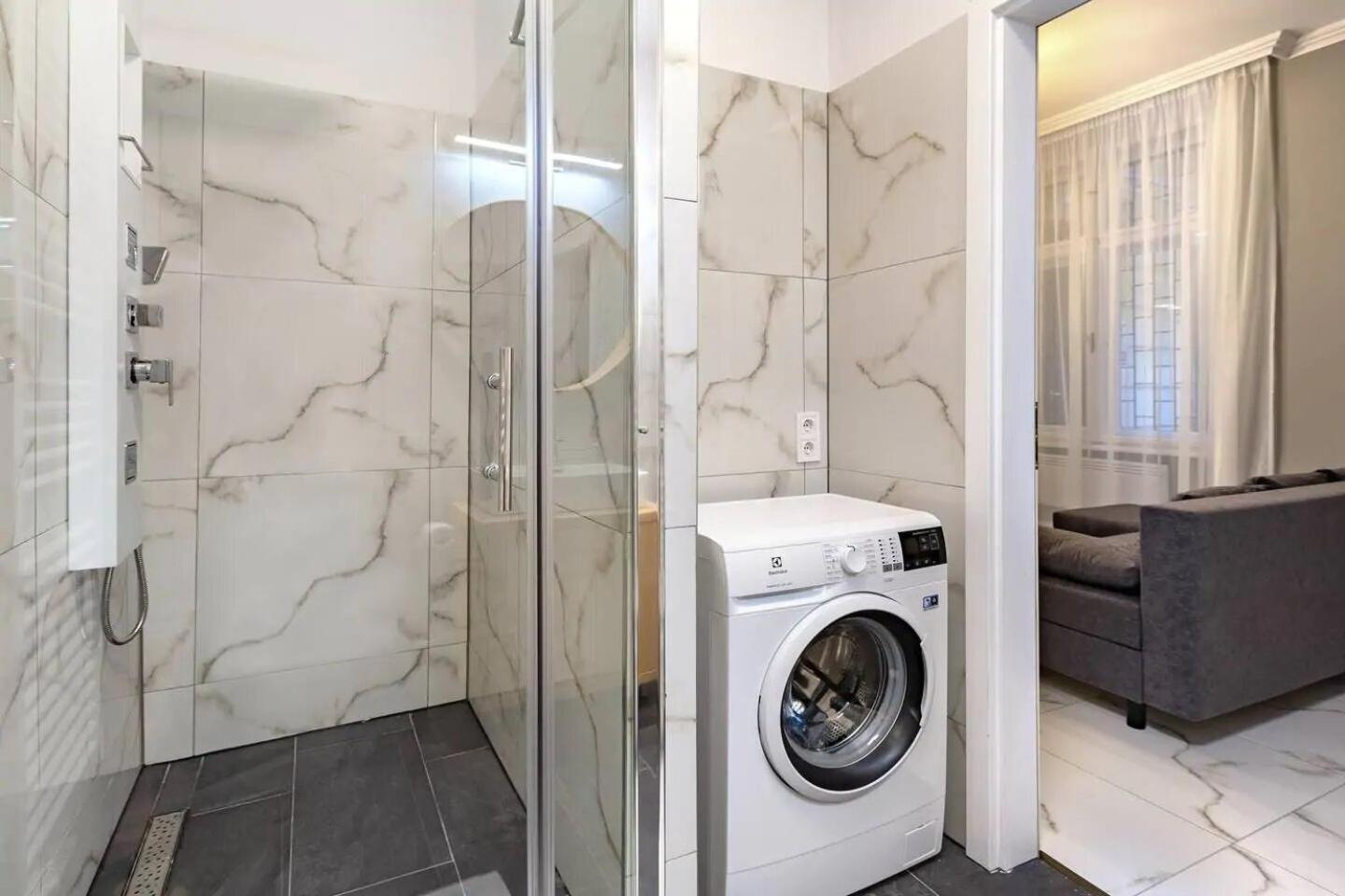 Luxurious Apartment In The Heart Of Budapest Luaran gambar